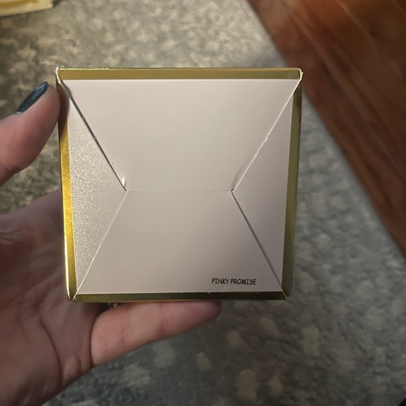 Life in lilac reed diffuser. Pinky promise scent - Picture 3 of 4